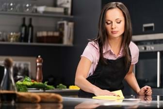 Tips Membersihan Peralataan Dapur Dengan Cepat